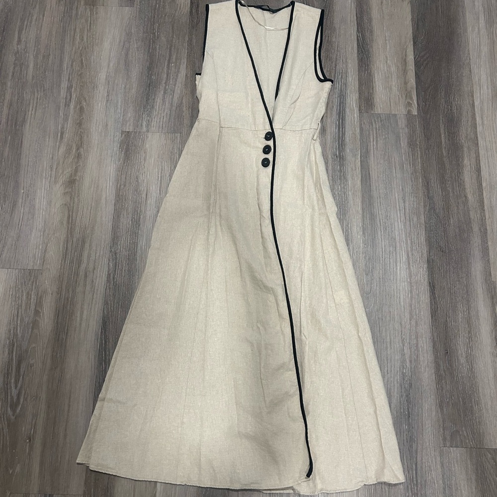 Sleeveless Cream Maxi Dress with Black Trim
